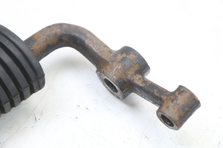 photo de FUSSRASTEN HALTEPLATTEN VORN LINKS SUZUKI GSX E 250 (1982 - 1983)