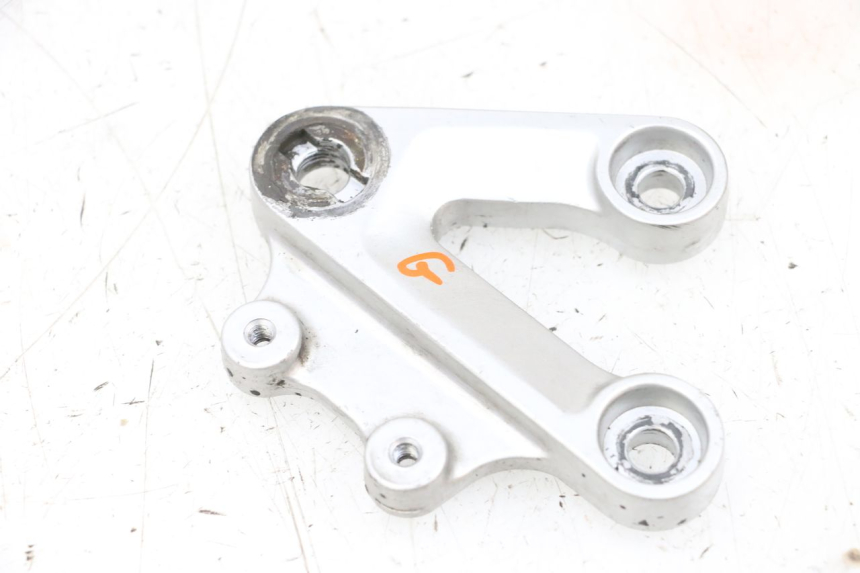 photo de FUSSRASTEN HALTEPLATTEN VORN LINKS SUZUKI GSXR GSX-R 1000 (2003 - 2004) - Hauptansicht