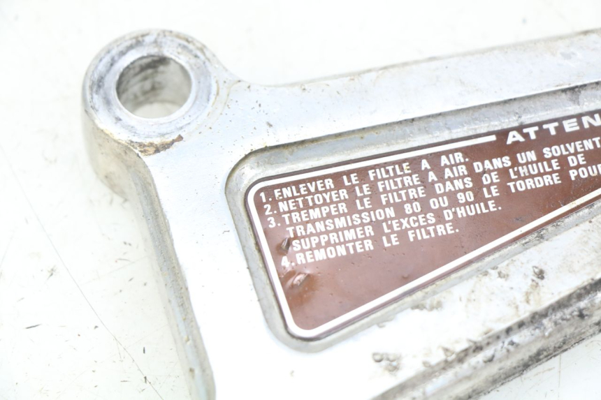 photo de LINKE VORDERE FUßRASTENHALTERUNG HONDA CM 125 (1983 - 2003)