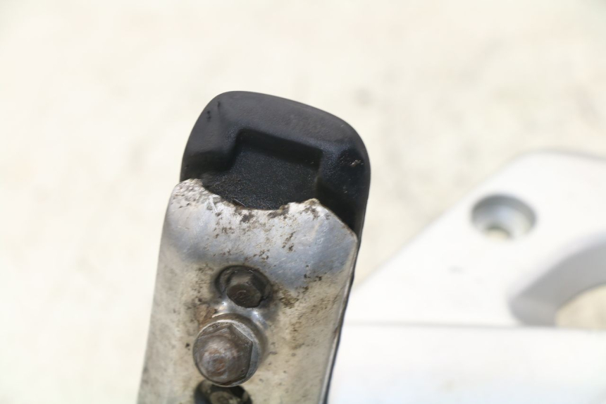 photo de FUSSRASTEN HALTEPLATTEN VORN LINKS HONDA NTV DEAUVILLE 650 (2001 - 2006)