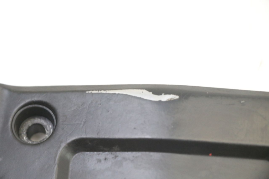 photo de FUSSRASTEN HALTEPLATTEN VORN LINKS BMW K 75 RT 750 (1989 - 1997)