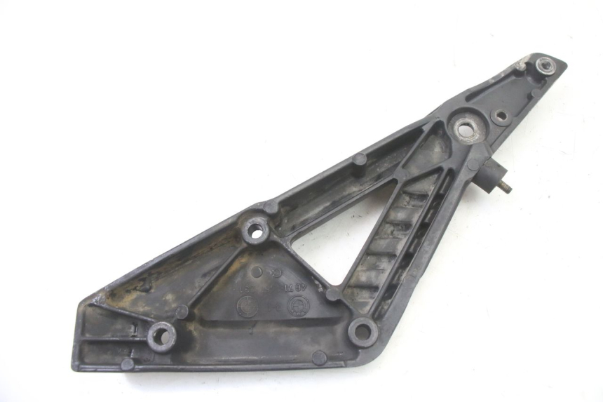 photo de FUSSRASTEN HALTEPLATTEN VORN LINKS BMW K 75 RT 750 (1989 - 1997)