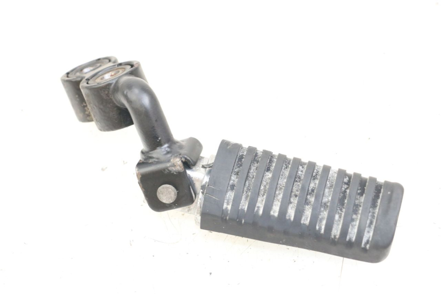 photo de FUSSRASTEN HALTEPLATTEN VORN LINKS KYMCO K-PW K-PIPE 50 (2012 - 2017)