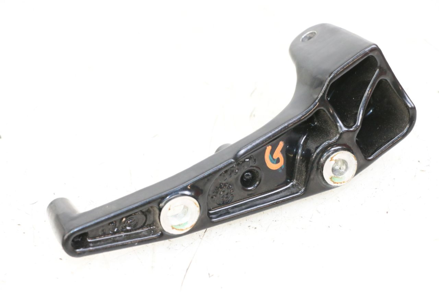 photo de FUSSRASTEN HALTEPLATTEN VORN LINKS ROYAL ENFIELD CONTINENTAL GT 650 (2019 - 2024)