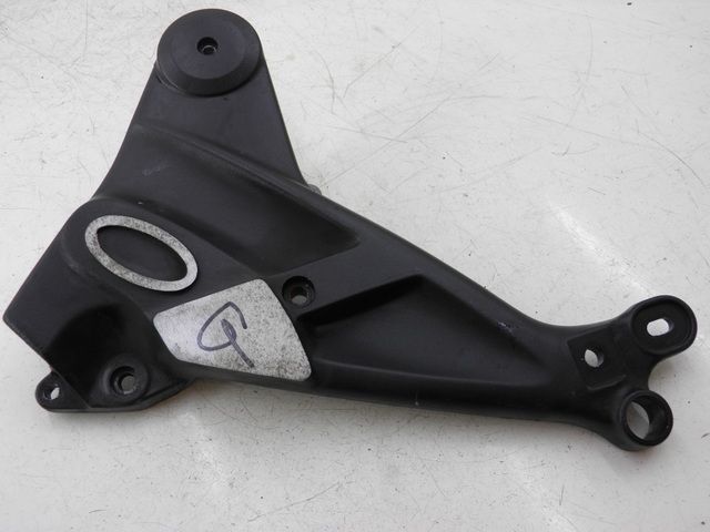 photo de FUSSRASTEN HALTEPLATTEN VORN LINKS TRIUMPH TROPHY 1200 (1996 - 2003)