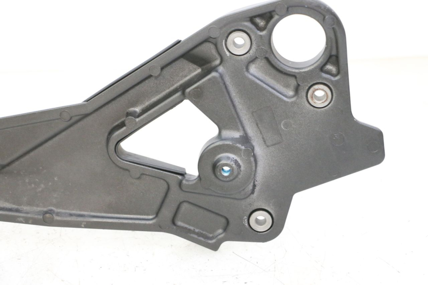 photo de FUSSRASTEN HALTEPLATTEN VORN LINKS YAMAHA XJ6 ABS 600 (2008 - 2016)