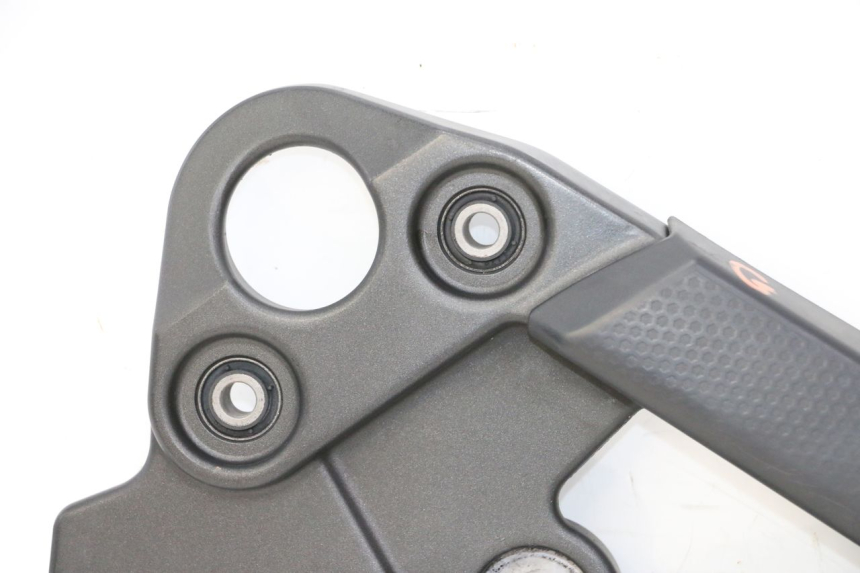 photo de FUSSRASTEN HALTEPLATTEN VORN LINKS YAMAHA XJ6 ABS 600 (2008 - 2016)