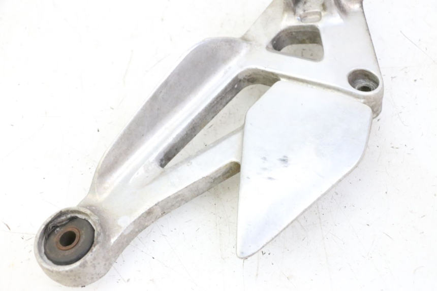 photo de FUSSRASTEN HALTEPLATTEN VORN LINKS YAMAHA XJN DIVERSION 600 (2000 - 2003)