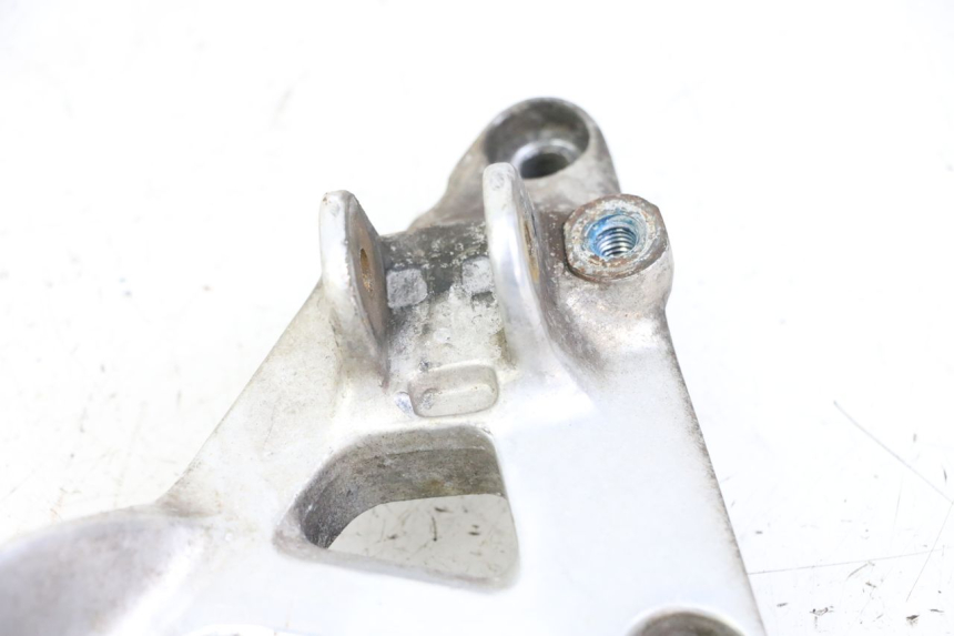 photo de FUSSRASTEN HALTEPLATTEN VORN LINKS YAMAHA XJN DIVERSION 600 (2000 - 2003)