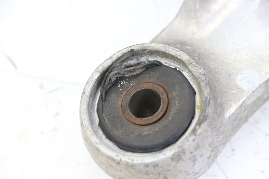 photo de FUSSRASTEN HALTEPLATTEN VORN LINKS YAMAHA XJN DIVERSION 600 (2000 - 2003)