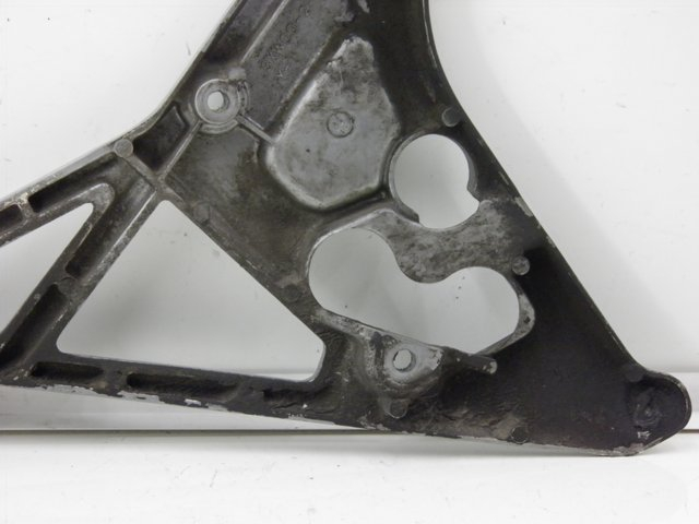 photo de FUSSRASTEN HALTEPLATTEN VORN LINKS YAMAHA FJ 3CX 1200 (1986 - 1996)