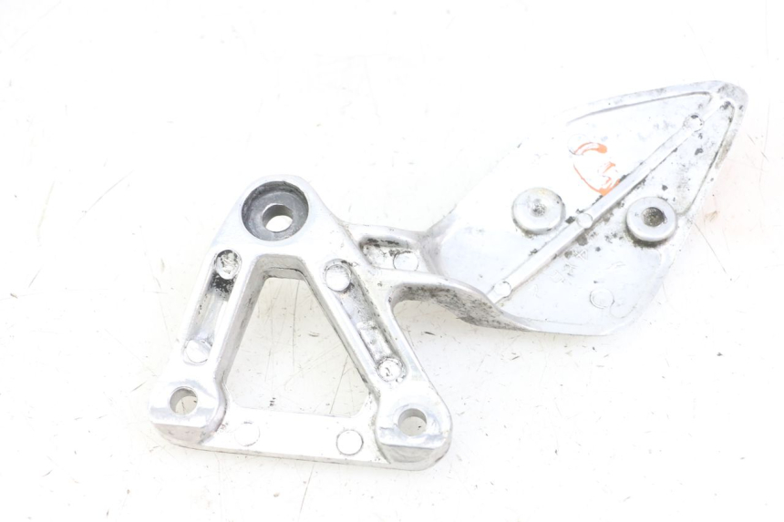 photo de LINKE VORDERE FUßRASTENHALTERUNG YAMAHA FZS FAZER 600 (2001 - 2003)