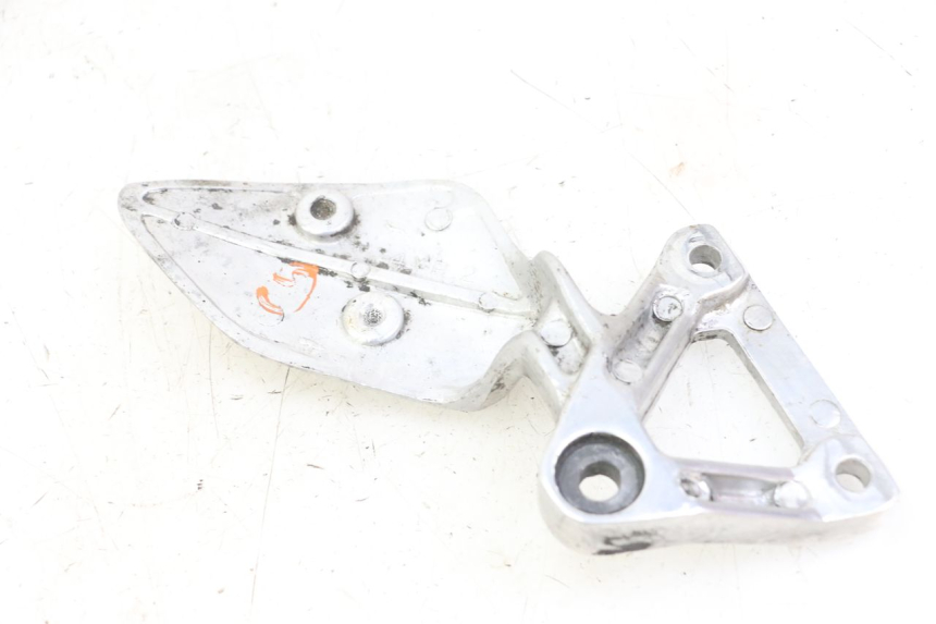 photo de LINKE VORDERE FUßRASTENHALTERUNG YAMAHA FZS FAZER 600 (2001 - 2003)