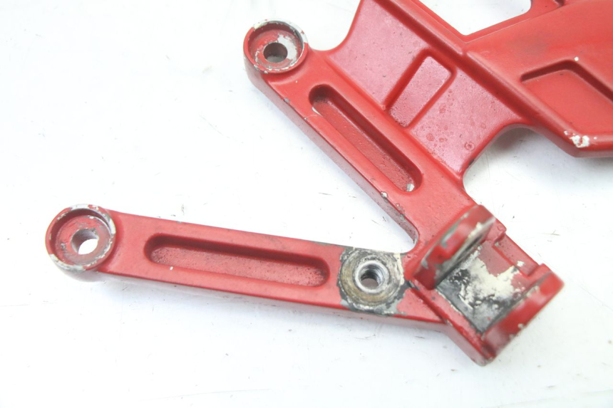 photo de FUSSRASTEN HALTEPLATTEN VORN LINKS YAMAHA TZR 50 (2008 - 2016)