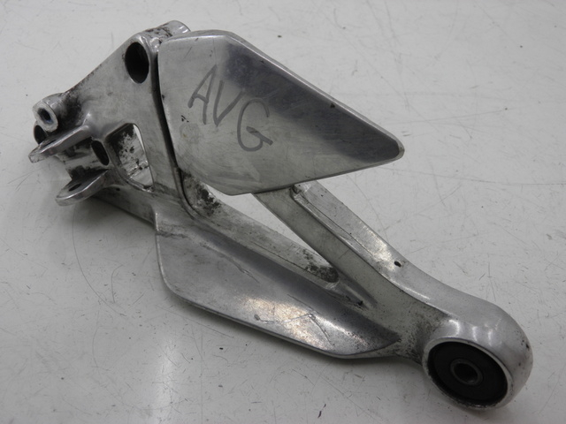 photo de FUSSRASTEN HALTEPLATTEN VORN LINKS YAMAHA XJS DIVERSION 600 (1997 - 1999)