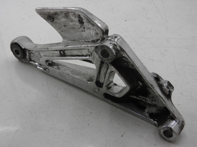 photo de FUSSRASTEN HALTEPLATTEN VORN LINKS YAMAHA XJS DIVERSION 600 (1997 - 1999)