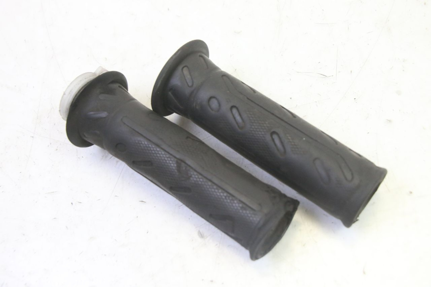 photo de GASGRIFF KYMCO AGILITY NAKED RENOUVO 2T 50 (2011 - 2018)