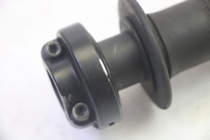 photo de GASGRIFF PIAGGIO FLY 4T 50 (2013 - 2017) - Detailansicht des Bauteils