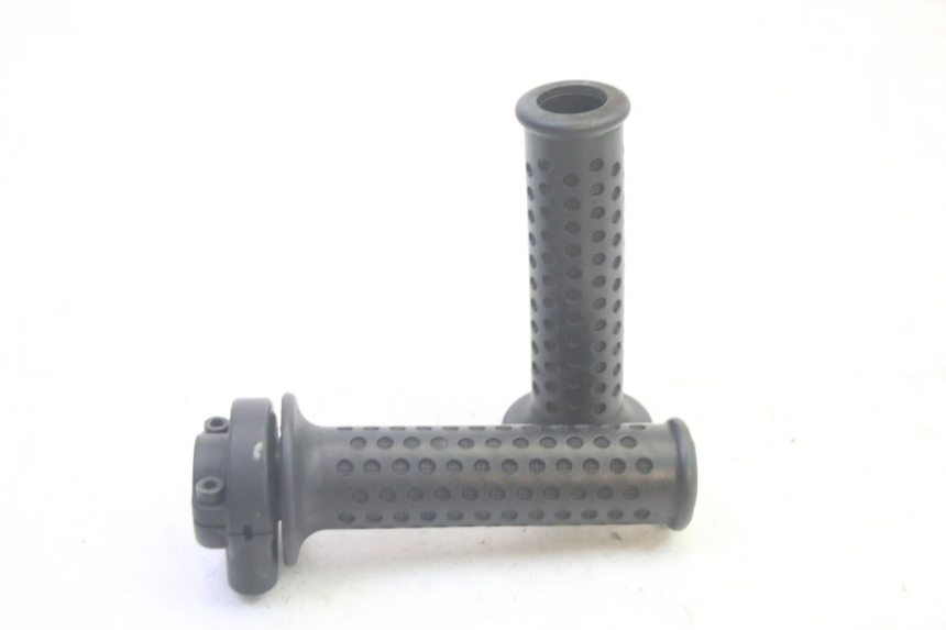 photo de GASGRIFF PIAGGIO MP3 RL 250 (2007 - 2010) - Alternative Perspektive