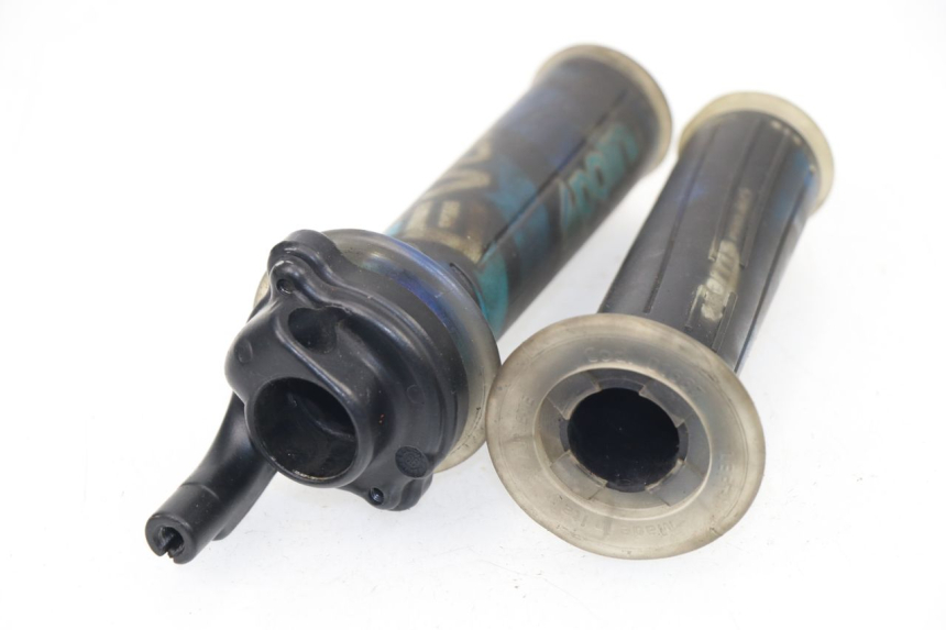 photo de GASGRIFF PIAGGIO NRG EXTREME H2O 50 (1999 - 2001)