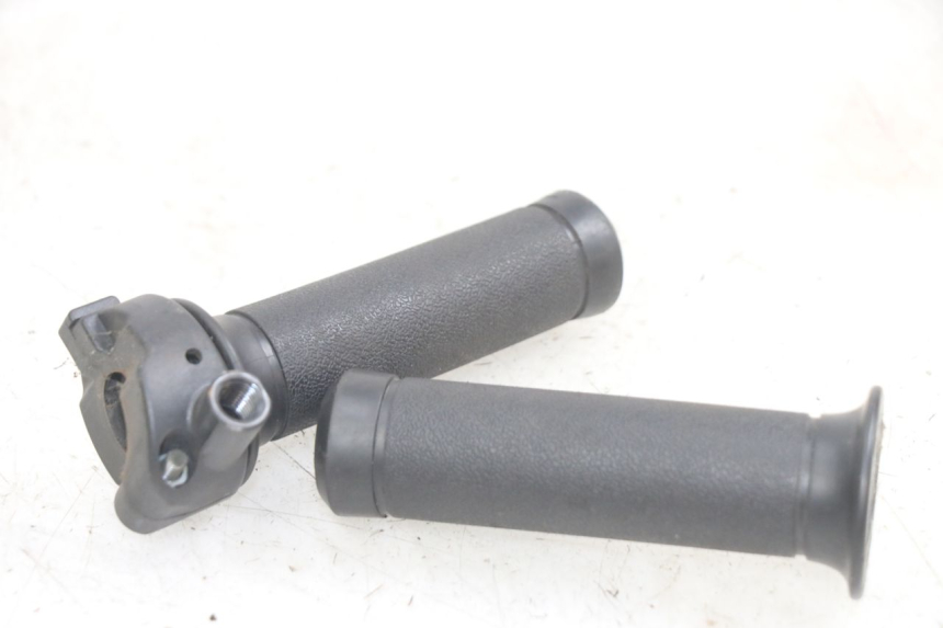 photo de GASGRIFF PEUGEOT TWEET 4T 50 (2014 - 2019)