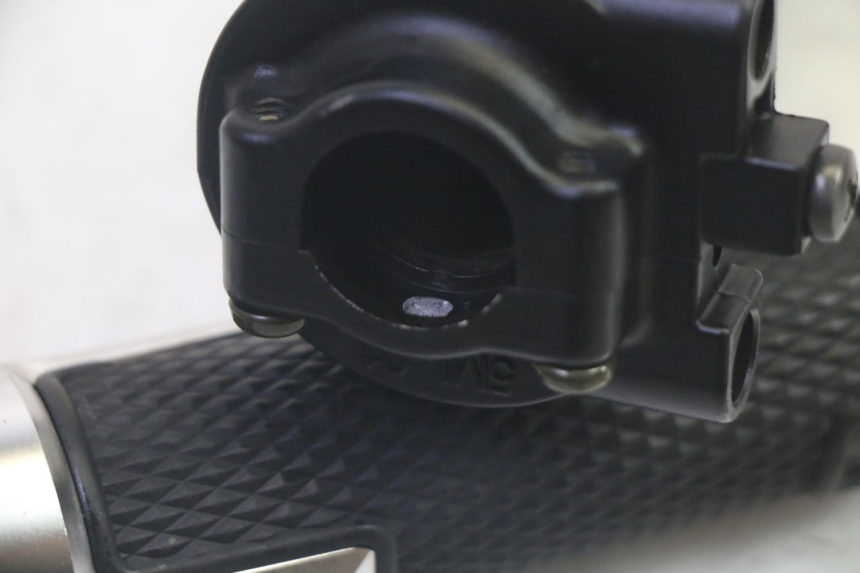 photo de GASGRIFF YAMAHA XMAX X-MAX 125 (2006 - 2009) - Alternative Perspektive