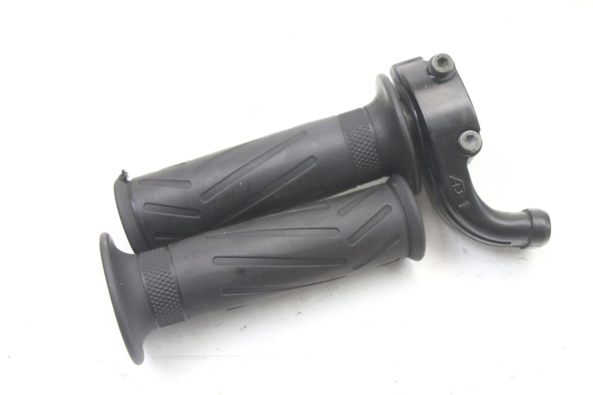 photo de GASGRIFF YAMAHA FZS FAZER 600 (2001 - 2003)