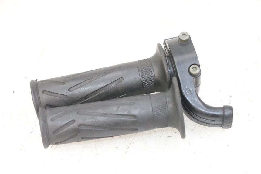 photo de GASGRIFF YAMAHA FZS FAZER 600 (2001 - 2003)