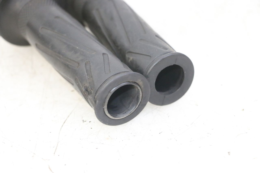 photo de GASGRIFF YAMAHA FZS FAZER 600 (2001 - 2003)