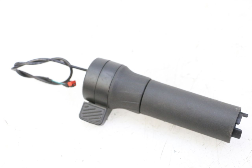 photo de GASGRIFF SEGWAY NINEBOT ZT3 PRO 1