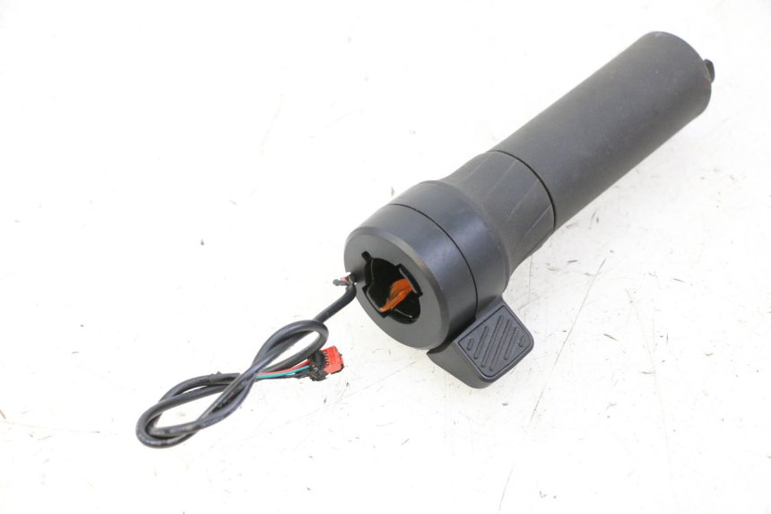 photo de GASGRIFF SEGWAY NINEBOT ZT3 PRO 1