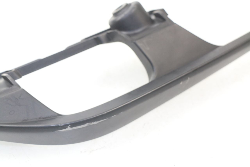 photo de HALTEGRIFF RECHTS YAMAHA XMAX X-MAX ABS 125 (2014 - 2016) - Detailansicht des Bauteils