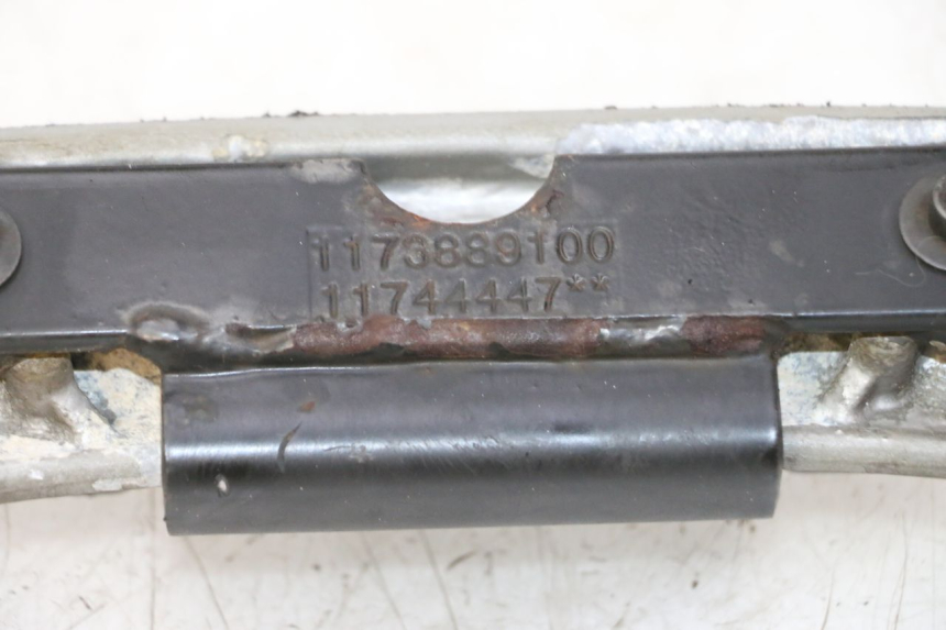 photo de HINTERRADGRIFF PEUGEOT ELYSTAR 50 (2002 - 2014)