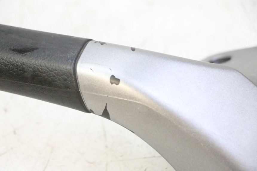 photo de HALTEGRIFF LINKS PIAGGIO MP3 125 (2006 - 2014)