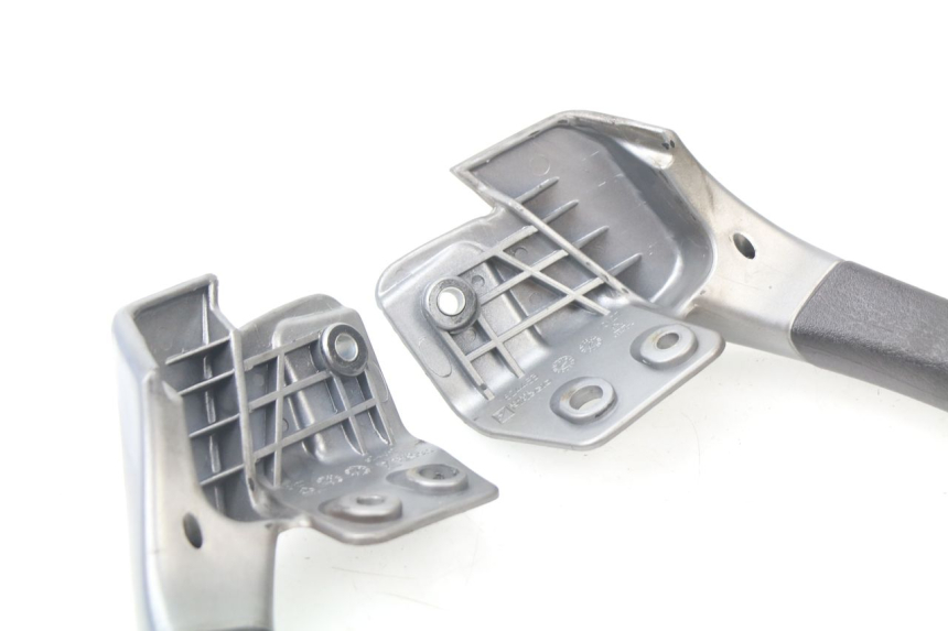 photo de HINTERRADGRIFF PIAGGIO MP3 125 (2006 - 2014)