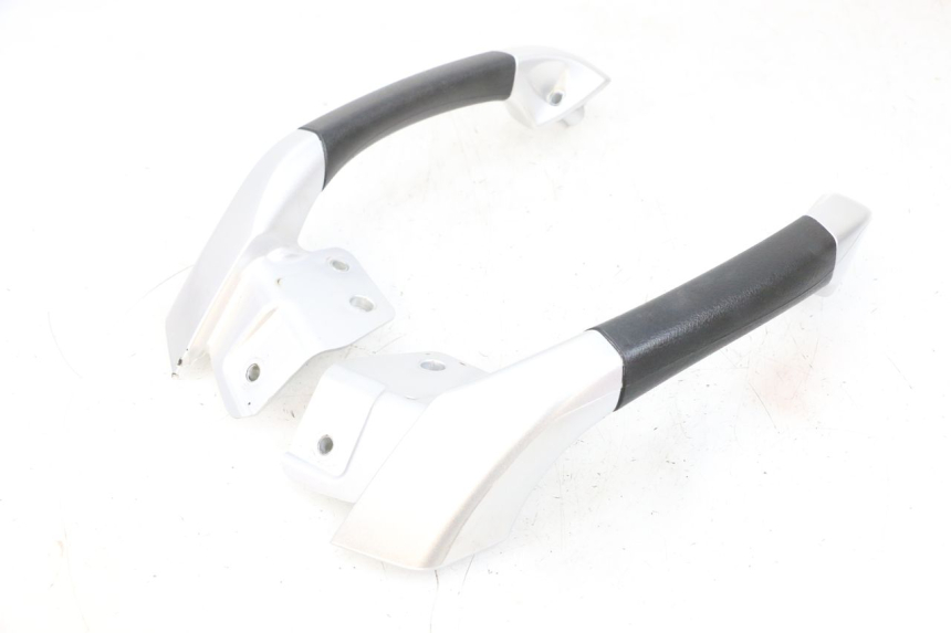 photo de HALTEGRIFF PIAGGIO MP3 RL 250 (2007 - 2010) - Geprüftes Gebrauchtteil