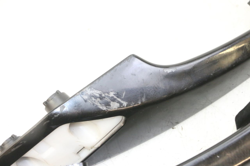 photo de HALTEGRIFF PEUGEOT SATELIS COMPRESSOR K15 125 (2006 - 2009)