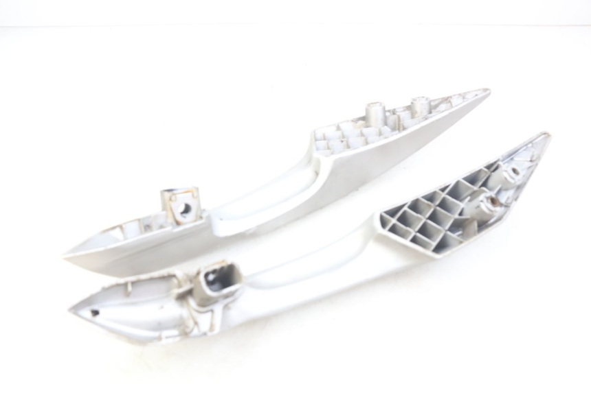 photo de HINTERRADGRIFF PEUGEOT SATELIS 125 (2010 - 2012)