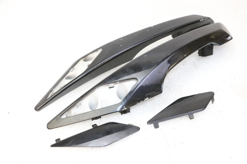 photo de HINTERRADGRIFF PEUGEOT SATELIS 125 (2010 - 2012)