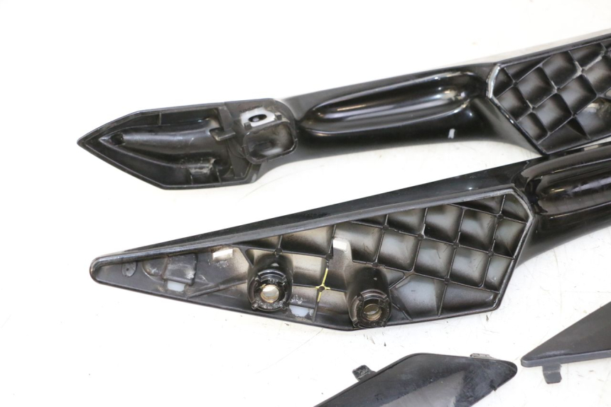 photo de HINTERRADGRIFF PEUGEOT SATELIS 125 (2010 - 2012)