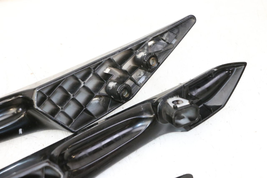 photo de HINTERRADGRIFF PEUGEOT SATELIS 125 (2010 - 2012)