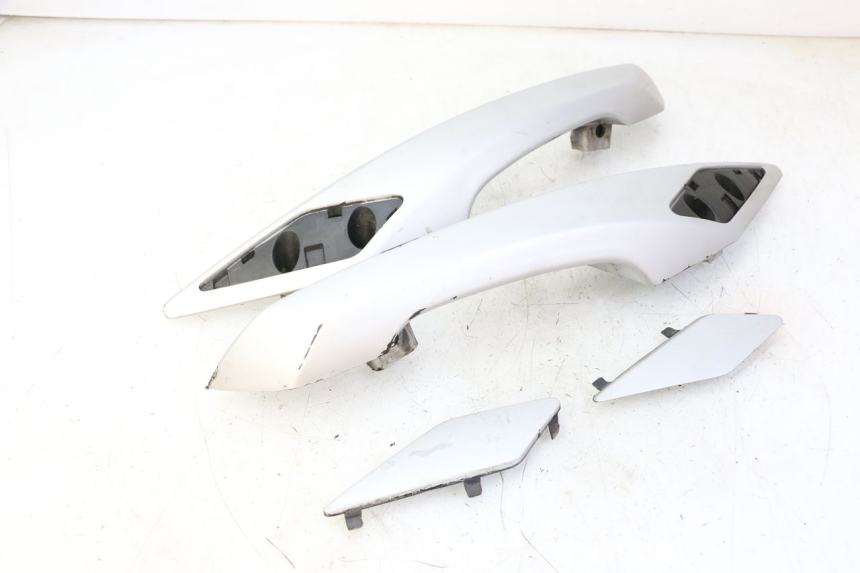 photo de HINTERRADGRIFF PEUGEOT SATELIS 125 (2006 - 2009)