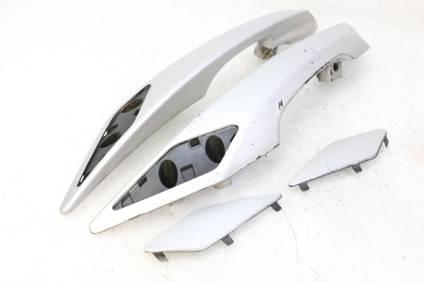 photo de HINTERRADGRIFF PEUGEOT SATELIS 125 (2006 - 2009)