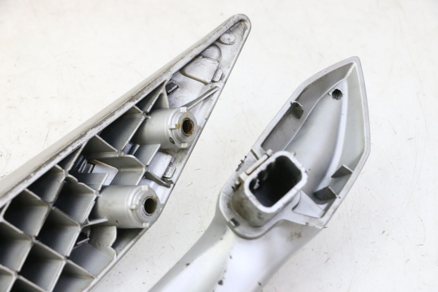 photo de HINTERRADGRIFF PEUGEOT SATELIS 125 (2006 - 2009)