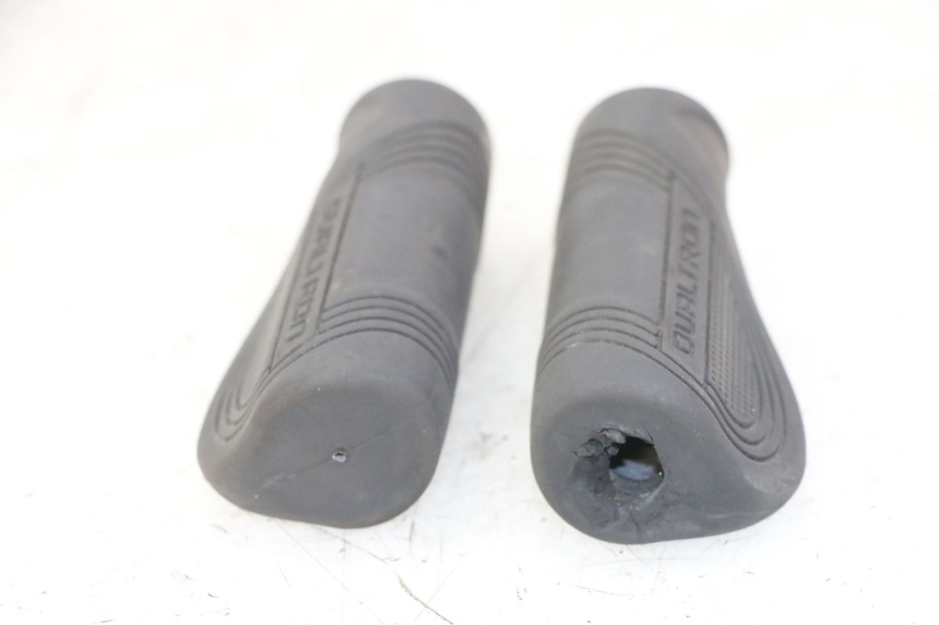 photo de HANDGRIFF DUALTRON AMINIA 1