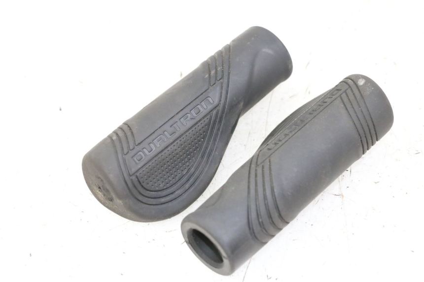 photo de HANDGRIFF DUALTRON AMINIA 1