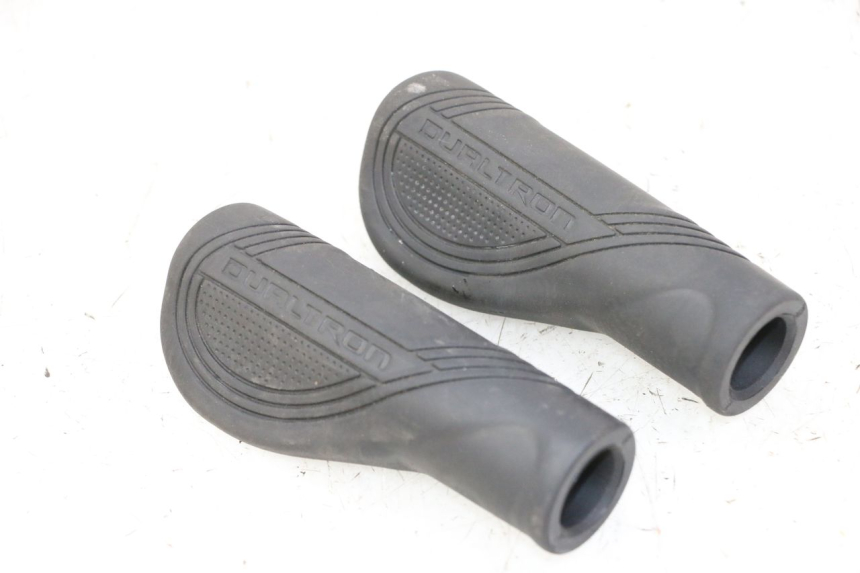 photo de HANDGRIFF DUALTRON AMINIA 1