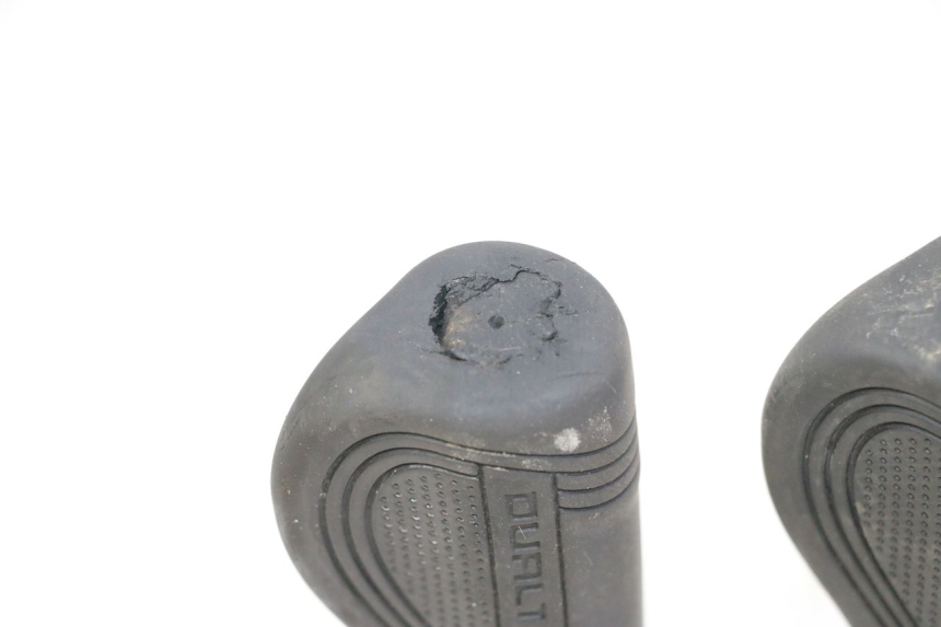 photo de HANDGRIFF DUALTRON AMINIA 1