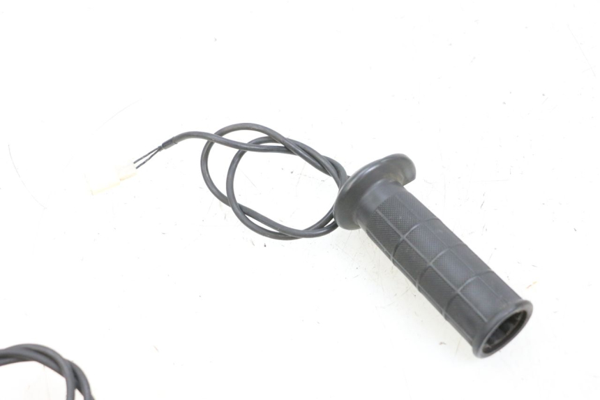 photo de HANDGRIFF SUZUKI BURGMAN 650 (2013 - 2020)