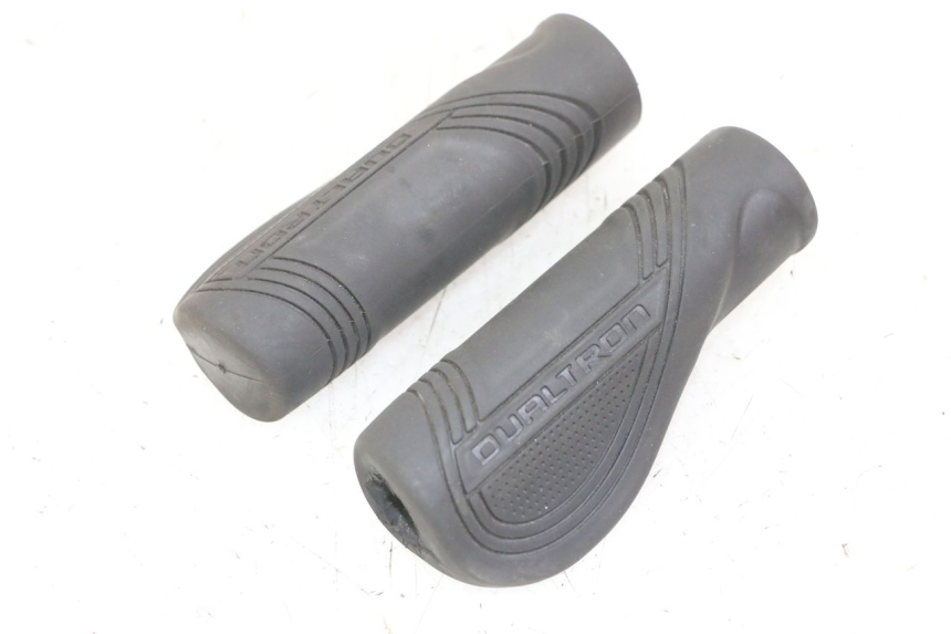 photo de HANDGRIFF DUALTRON AMINIA 1